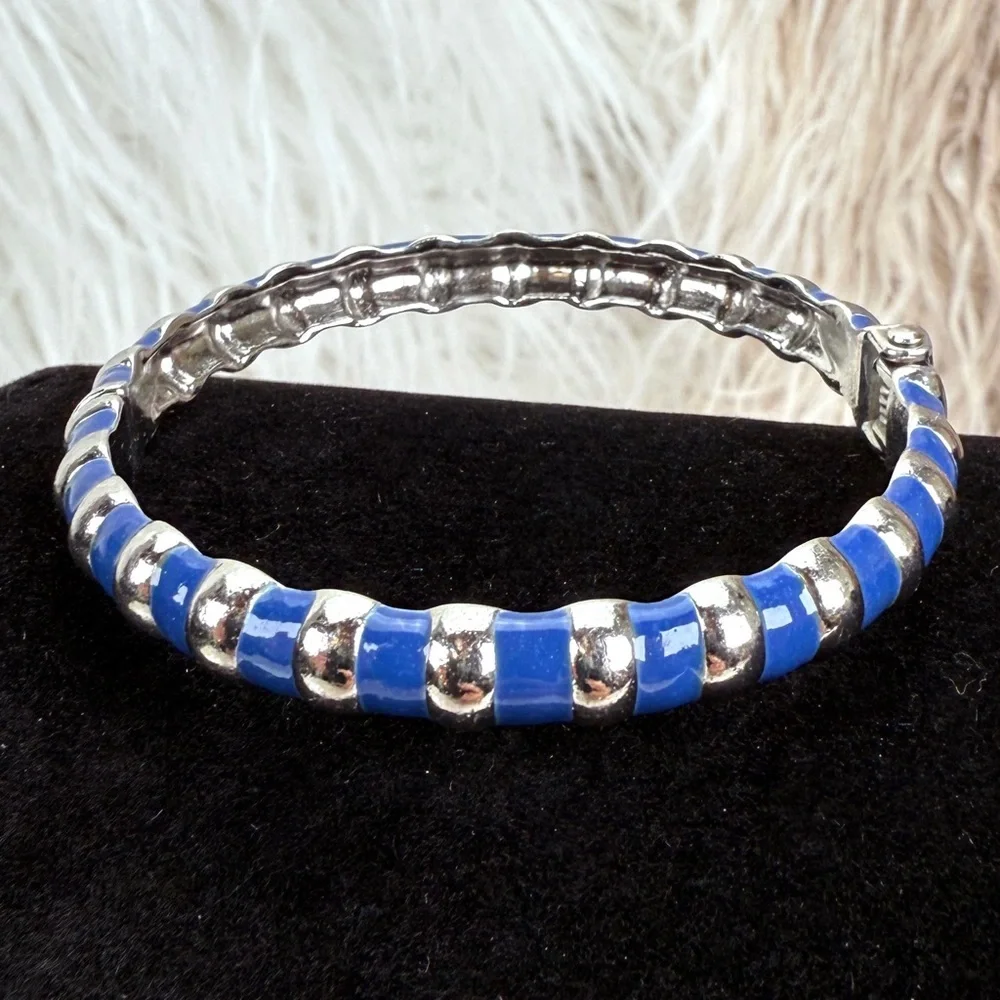 Vintage Silvertone and Blue Bangle Hinged Bracelet